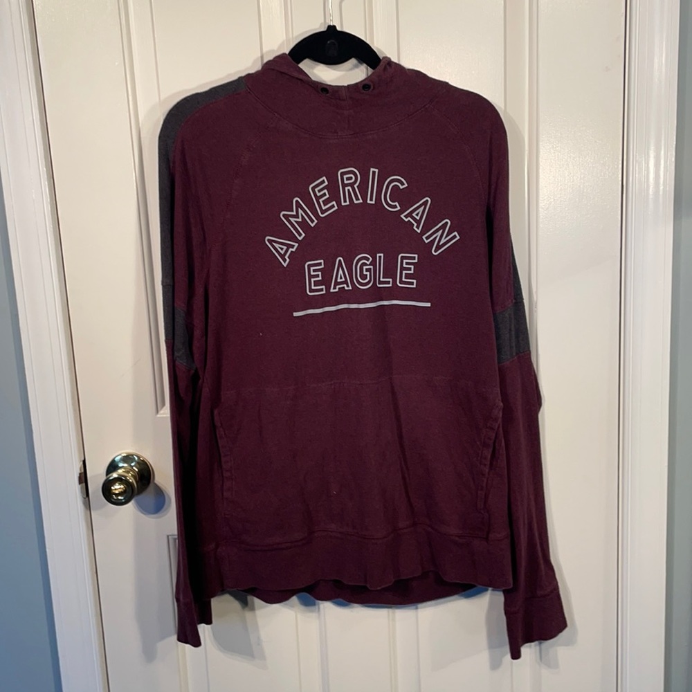 Read American Eagle hoodie size large